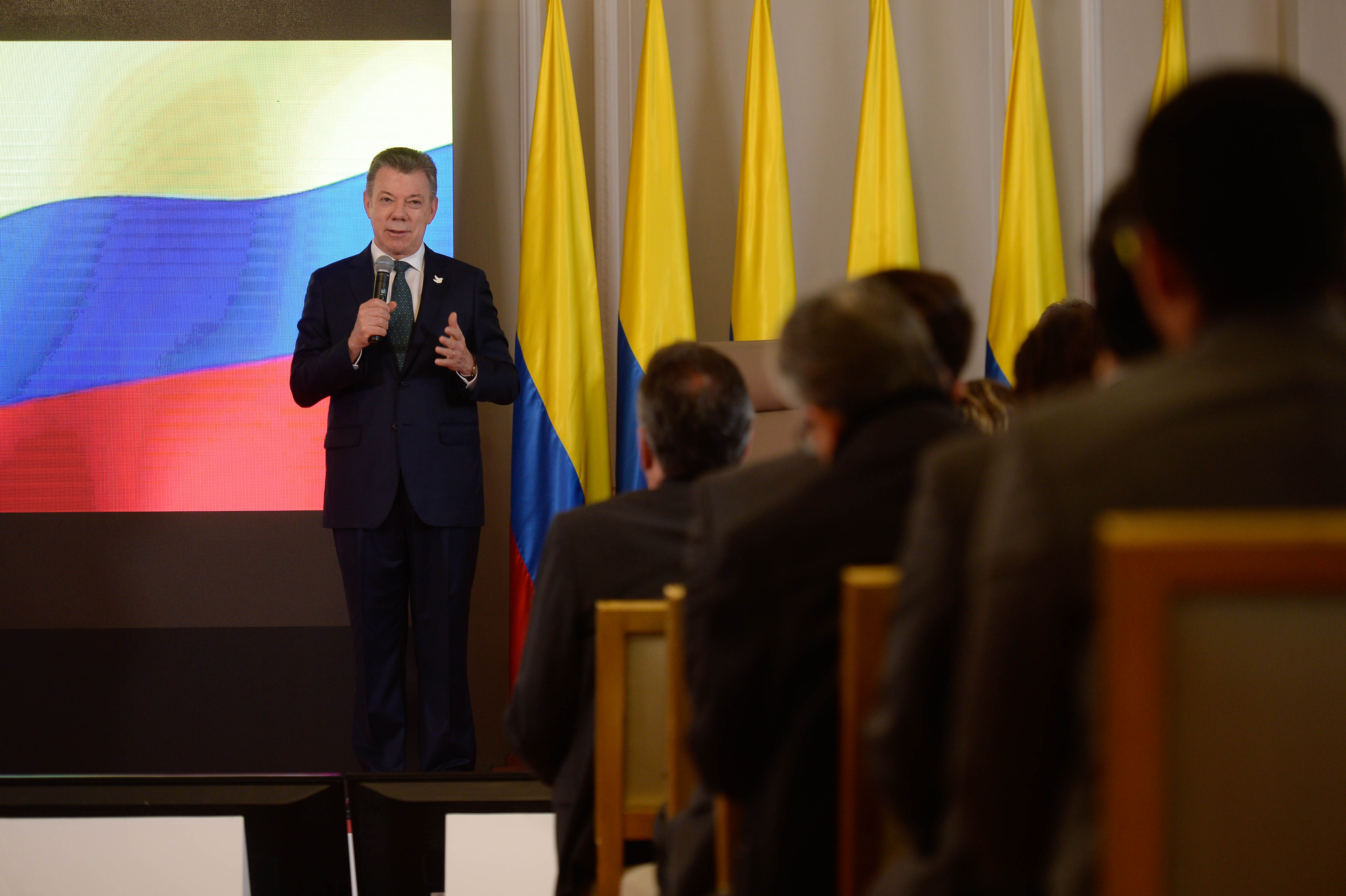 Articulo De Opinion La Pobreza En Colombia Pdf Reduccion De