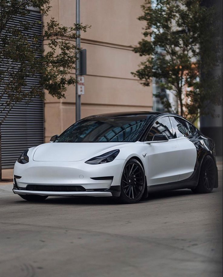 Tesla S Growth Strategy Focusing On Technology Over New Models Etauto