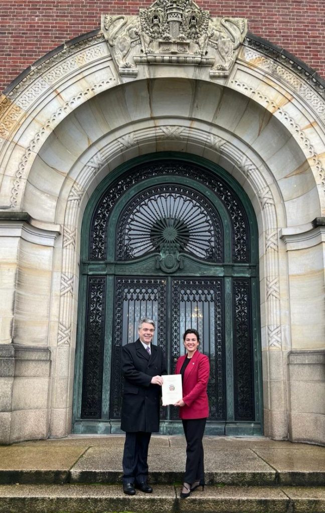 Opinion Consultiva De La Corte Internacional De Justicia Sob By