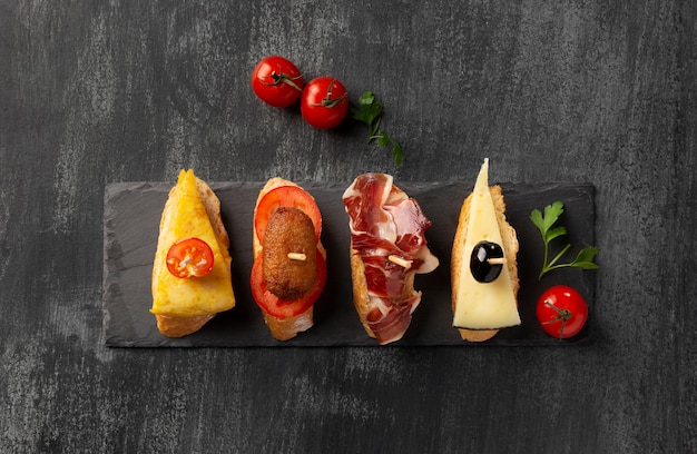 Tapa Del Diario La Opinion Zona Norte Edicion Impresa Del Lunes 11 De