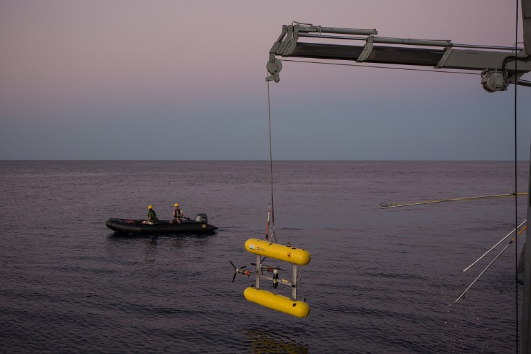 Autonomous Underwater Vehicle Auvs