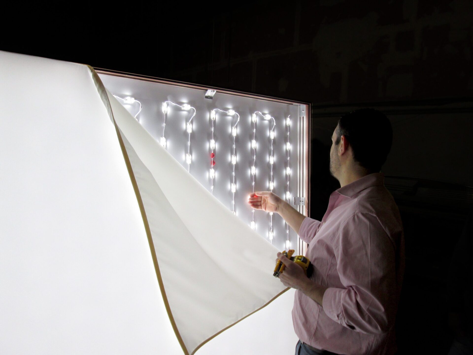 What Is A Lightbox Shomi