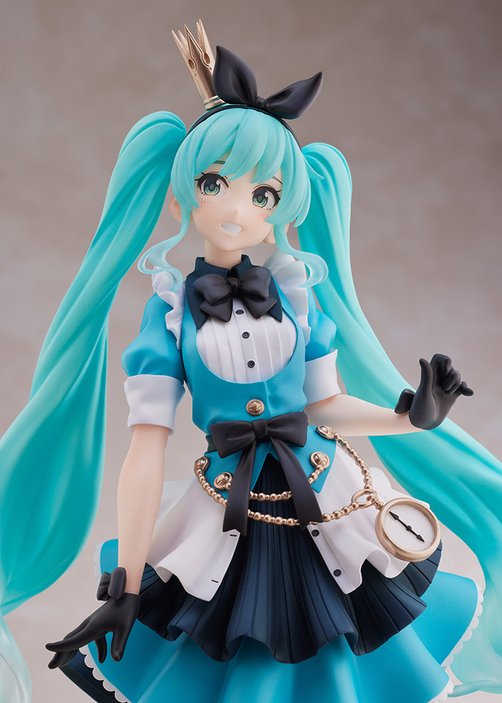 hatsune miku figure