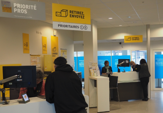 Colissimo Contact Numero De Telephone Adresse Et Suivi Colis En Ligne