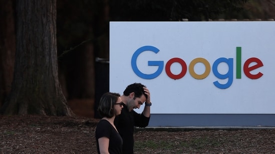 Google spent ₹17,500 crore to lay off 12,000 employees | Hindustan ... 