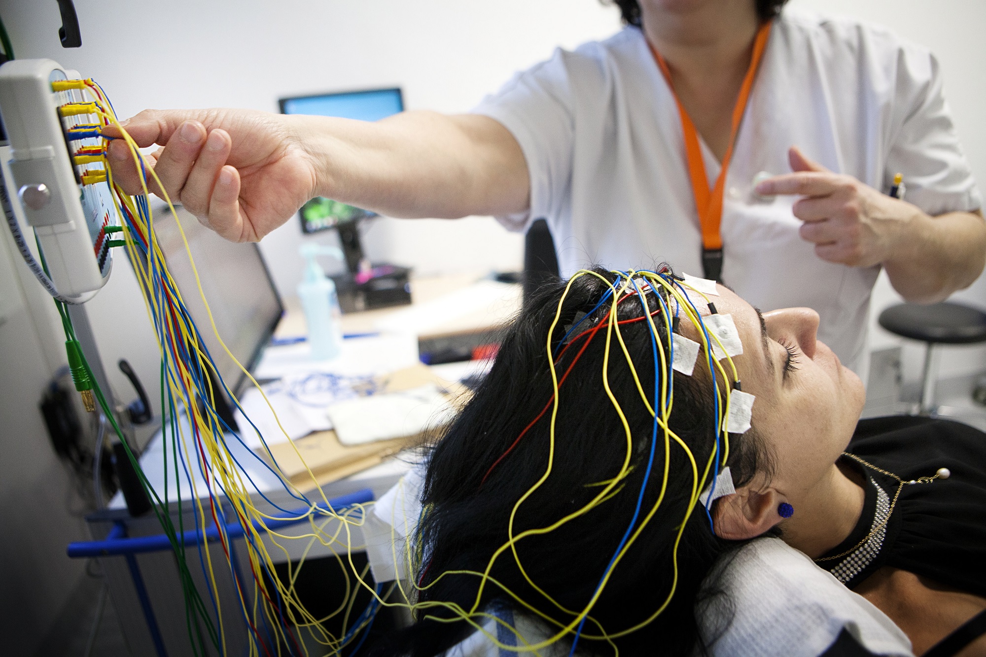 How Can Eeg Based Interfaces Be Used In Brain Computer Interface