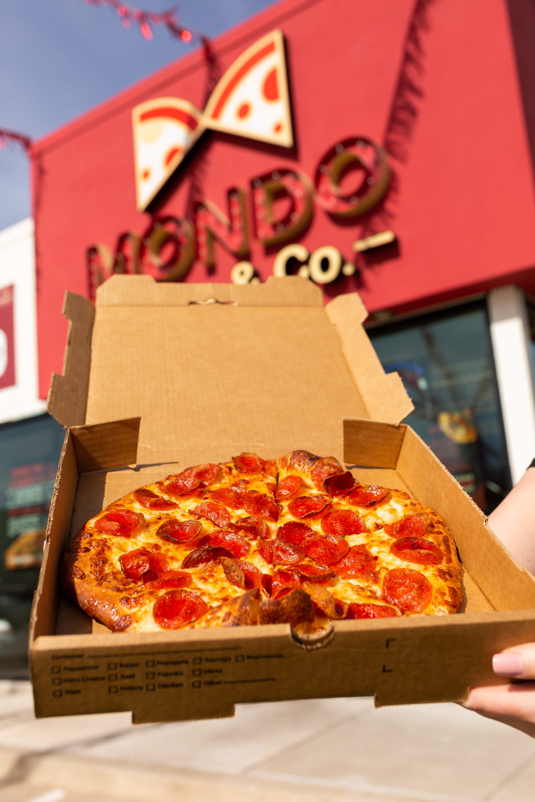 Mondo Mondo Pizza